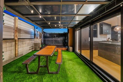 Photo of property in 6 Mara Waina Place, Swanson, Auckland, 0614