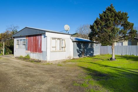 Photo of property in 10 Kipling Road, Te Karaka, 4022