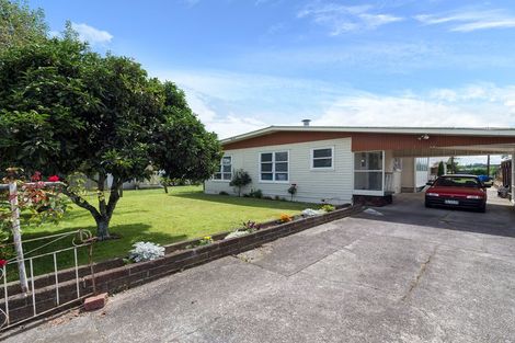 Photo of property in 21 Lee Road, Hannahs Bay, Rotorua, 3010