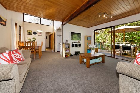 Photo of property in 13 Karapiti Place, Glen Eden, Auckland, 0602