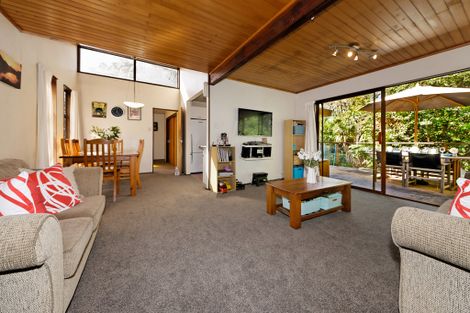 Photo of property in 13 Karapiti Place, Glen Eden, Auckland, 0602