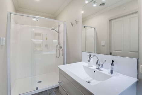 Photo of property in 5 Gilligan Close, College Estate, Whanganui, 4500