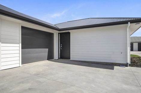 Photo of property in 2/16 Betley Crescent, Fairview Downs, Hamilton, 3214