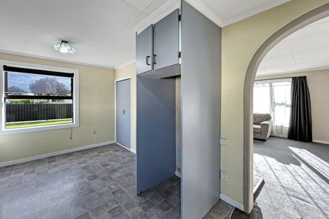 Photo of property in 137 Seaward Road, Edendale, 9825