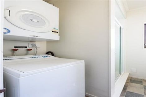 Photo of property in 6/51 Austin Street, Mount Victoria, Wellington, 6011
