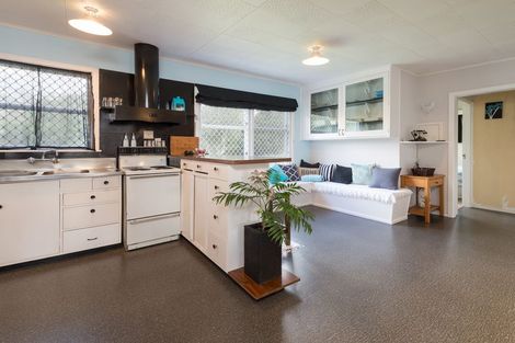 Photo of property in 21 Lee Road, Hannahs Bay, Rotorua, 3010