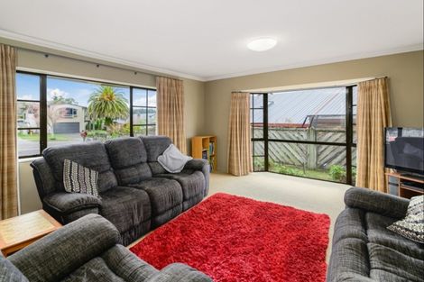 Photo of property in 8 Thelma Place, Lynmore, Rotorua, 3010