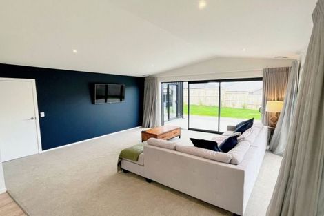 Photo of property in 9 Ward Street, Jacks Point, Queenstown, 9371