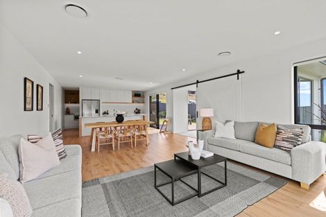 Photo of property in 10 Eaglesfield Close, Westmorland, Christchurch, 8025