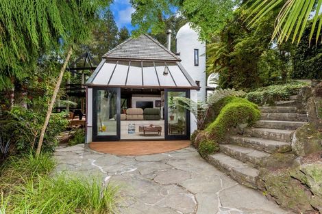 Photo of property in 24 Channel View Road, Campbells Bay, Auckland, 0630
