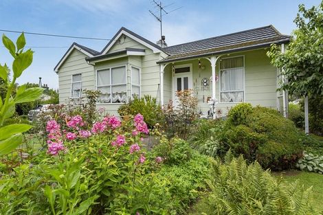 Photo of property in 8 Railway Lane, Outram, 9019