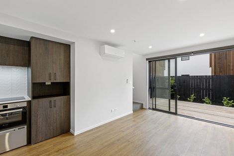 Photo of property in 2/28 Raukawa Street, Stokes Valley, Lower Hutt, 5019