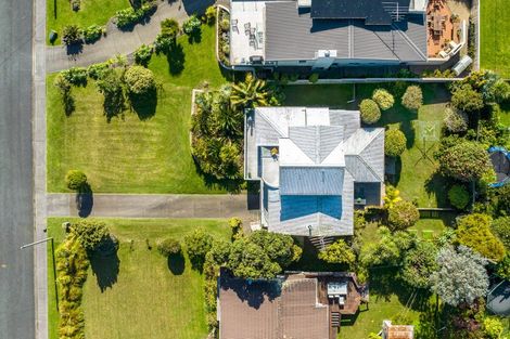 Photo of property in 27 De Luen Avenue, Tindalls Beach, Whangaparaoa, 0930