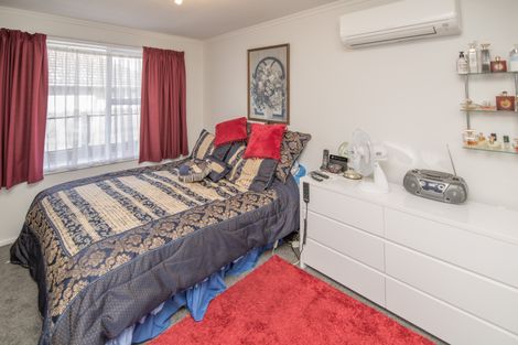 Photo of property in 305 Sawyers Arms Road, Bishopdale, Christchurch, 8053