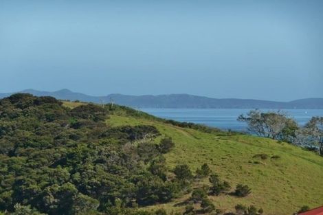 Photo of property in 10 Freyja Crescent, Coopers Beach, 0420