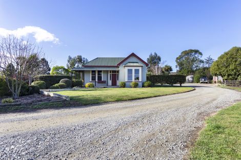 Photo of property in 30 Waiareka Valley Road, Alma, Oamaru, 9491
