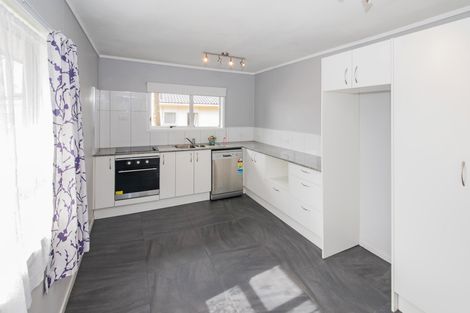 Photo of property in 121 Mahia Road, Wattle Downs, Auckland, 2103