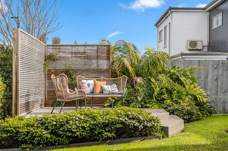 Photo of property in 27 Whenuapai Drive, Whenuapai, Auckland, 0618