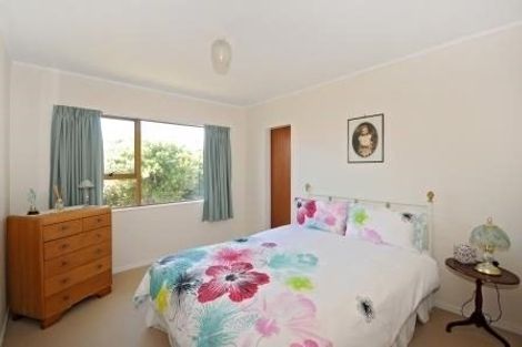 Photo of property in 6 Mountainview Terrace, Otaki Beach, Otaki, 5512