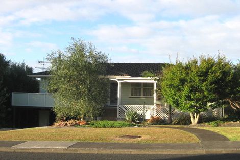 Photo of property in 48 Lynden Avenue, Hillcrest, Auckland, 0627