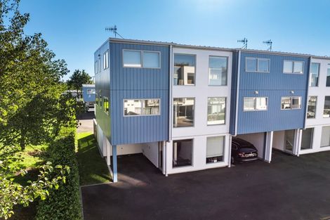 Photo of property in 31 Reynolds Place, Papamoa Beach, Papamoa, 3118