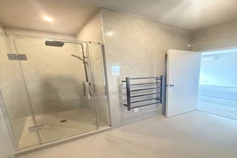 Photo of property in 15 Piringa Road, Pukekohe, 2120