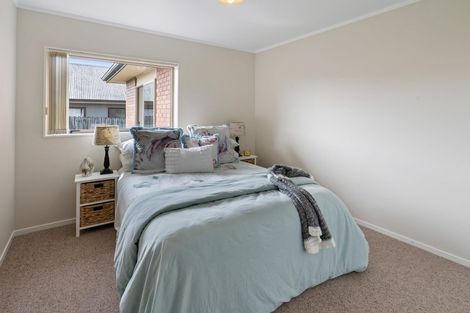 Photo of property in 256 Royal Road, Massey, Auckland, 0614