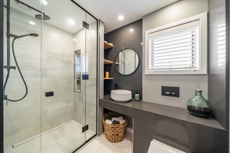 Photo of property in 10 Stipulate Place, Ascot Park, Porirua, 5024