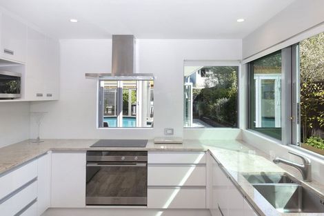 Photo of property in 69 Deans Avenue, Riccarton, Christchurch, 8011