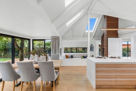 Photo of property in 9 Ringwood Place, Avonhead, Christchurch, 8042