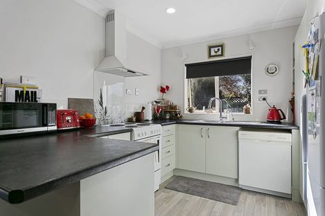 Photo of property in 2 Kingsley Street, Leamington, Cambridge, 3432