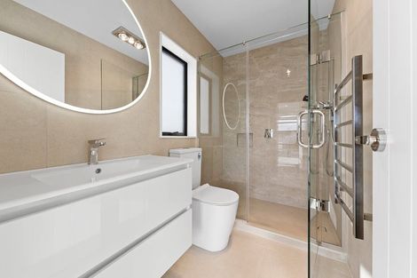 Photo of property in 89b Reeves Road, Pakuranga, Auckland, 2010