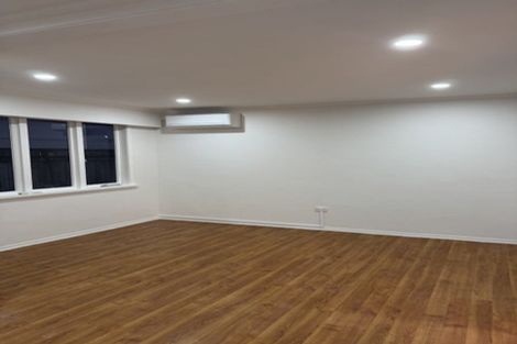 Photo of property in 1/720 Manukau Road, Royal Oak, Auckland, 1023