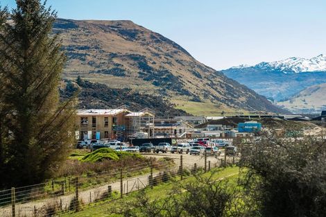 Photo of property in 3 Cunninghams Drive, Jacks Point, Queenstown, 9371