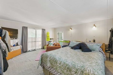 Photo of property in 11 Domain Road, Weymouth, Auckland, 2103