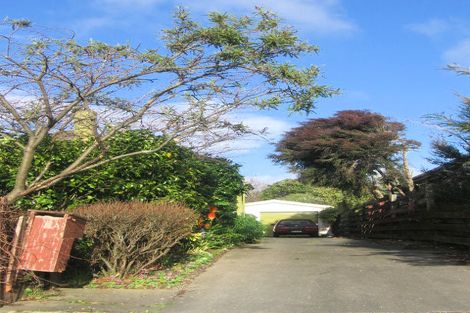 Photo of property in 8a Montrose Place, Takaro, Palmerston North, 4412