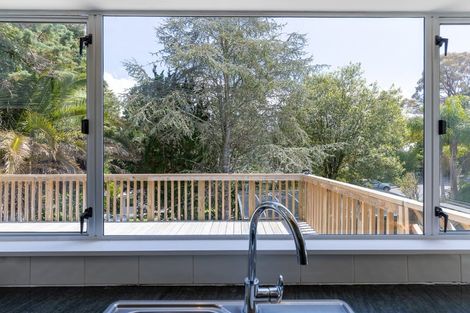 Photo of property in 103 Wirihana Road, Titirangi, Auckland, 0604