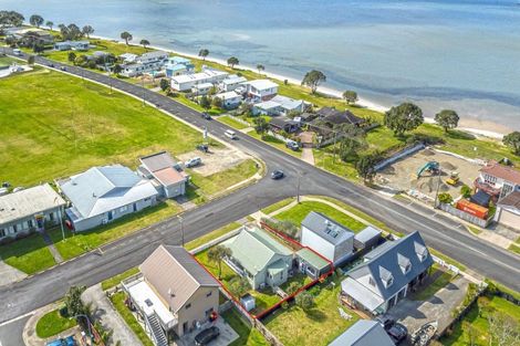 Photo of property in 2 Tokoroa Road, Tairua, 3508
