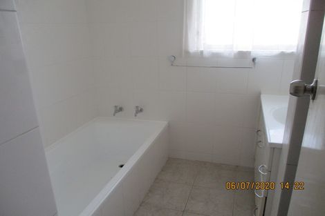 Photo of property in 8 Pandora Place, Pakuranga, Auckland, 2010