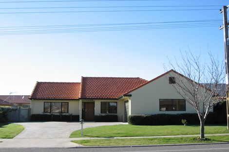 Photo of property in 14 Arataki Road, Havelock North, 4130