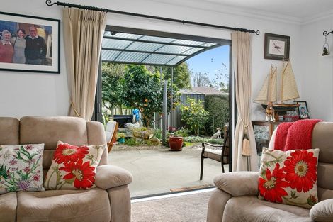 Photo of property in 11a Fairburn Place, Leamington, Cambridge, 3432