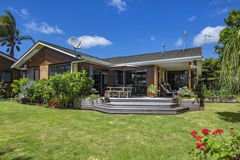 Photo of property in 27 Kereru Street, Maunu, Whangarei, 0110