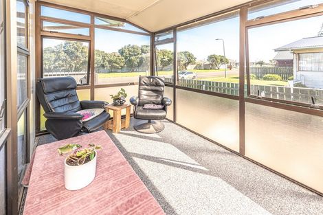 Photo of property in 78 Hinau Street, Castlecliff, Whanganui, 4501