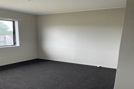 Photo of property in 1/100 Shifnal Drive, Randwick Park, Auckland, 2105