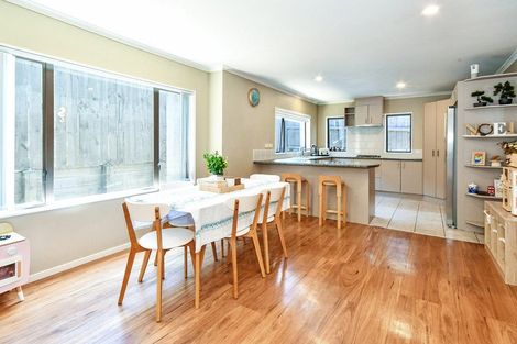 Photo of property in 11 Murrayfield Lane, Manurewa, Auckland, 2105