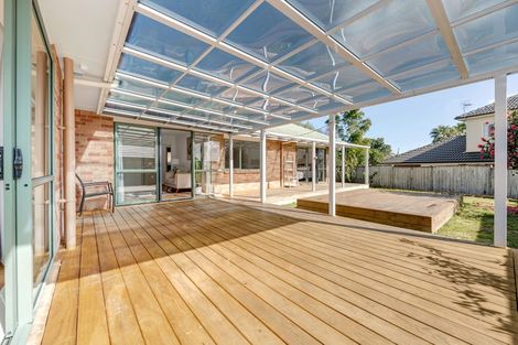 Photo of property in 5 Point View Link, East Tamaki Heights, Auckland, 2016