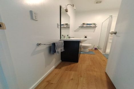 Photo of property in 93k Mays Road, Onehunga, Auckland, 1061