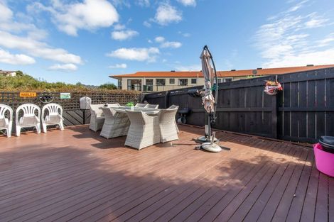 Photo of property in 16 Langwell Place, Papakowhai, Porirua, 5024