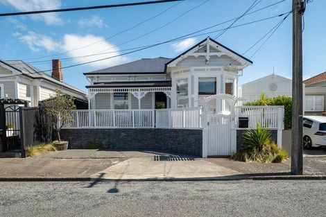 Photo of property in 2 Adelaide Street, Petone, Lower Hutt, 5012
