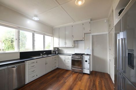 Photo of property in 213 Mcleod Street, Camberley, Hastings, 4120